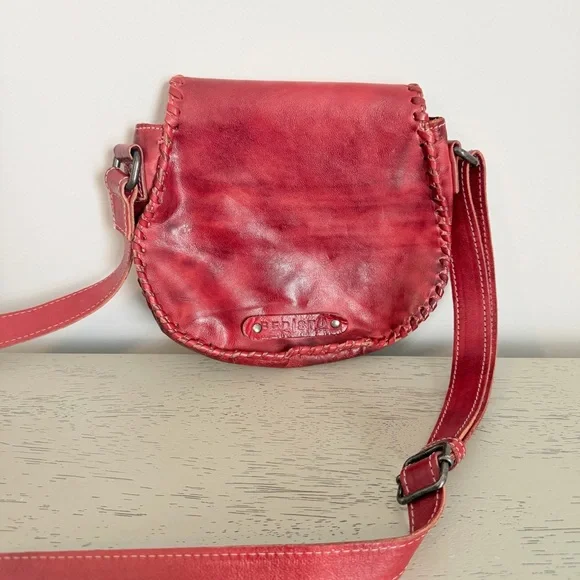 $245 Bed Stu Half Moon Scarlet Red Leather Crossbody Purse Magnetic Close Tassel - Picture 2 of 9